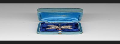 "Ważka", broszka złoto 750, szafir, rubiny, diamenty ok. 1900 r.