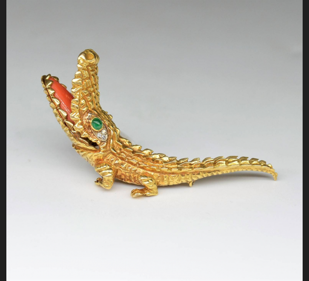 DIOR, brosza "Krokodyl", złoto 750, diamenty, szmaragd, koral