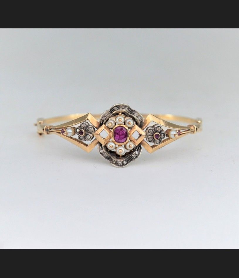 Bransoleta złoto, rubiny , perły diamenty XIX w.