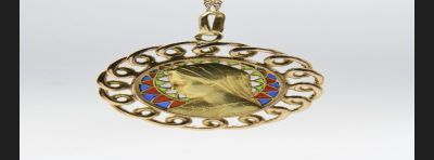 Medalion / Madonna, złoto 750 / plique-a-jour, pocz. XX w.