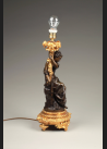Figuralna lampa salonowa, brąz ok. 1900 roku